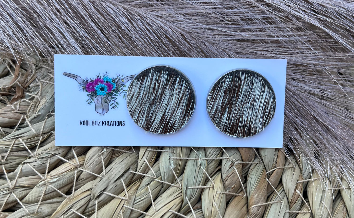 20mm Cowhide Stud