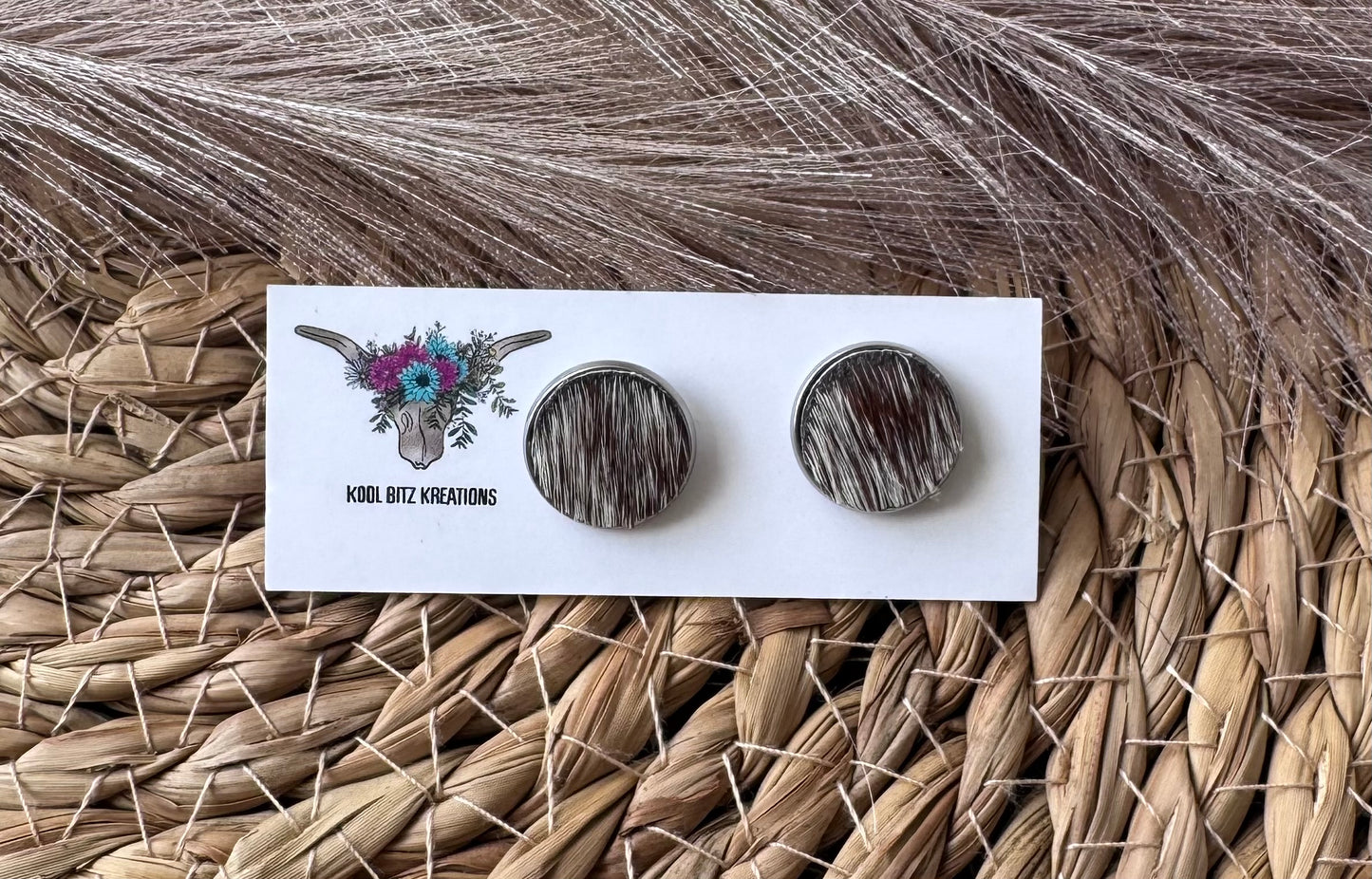 14mm Cowhide Stud