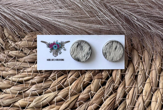 16mm Cowhide Stud